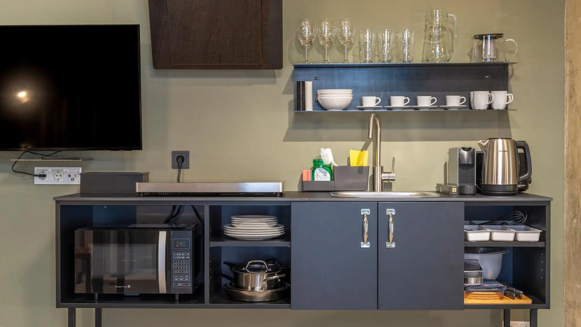 Apartament Awerner Suites Belvedere - Der Eisenwarenhaendler Wiedeń