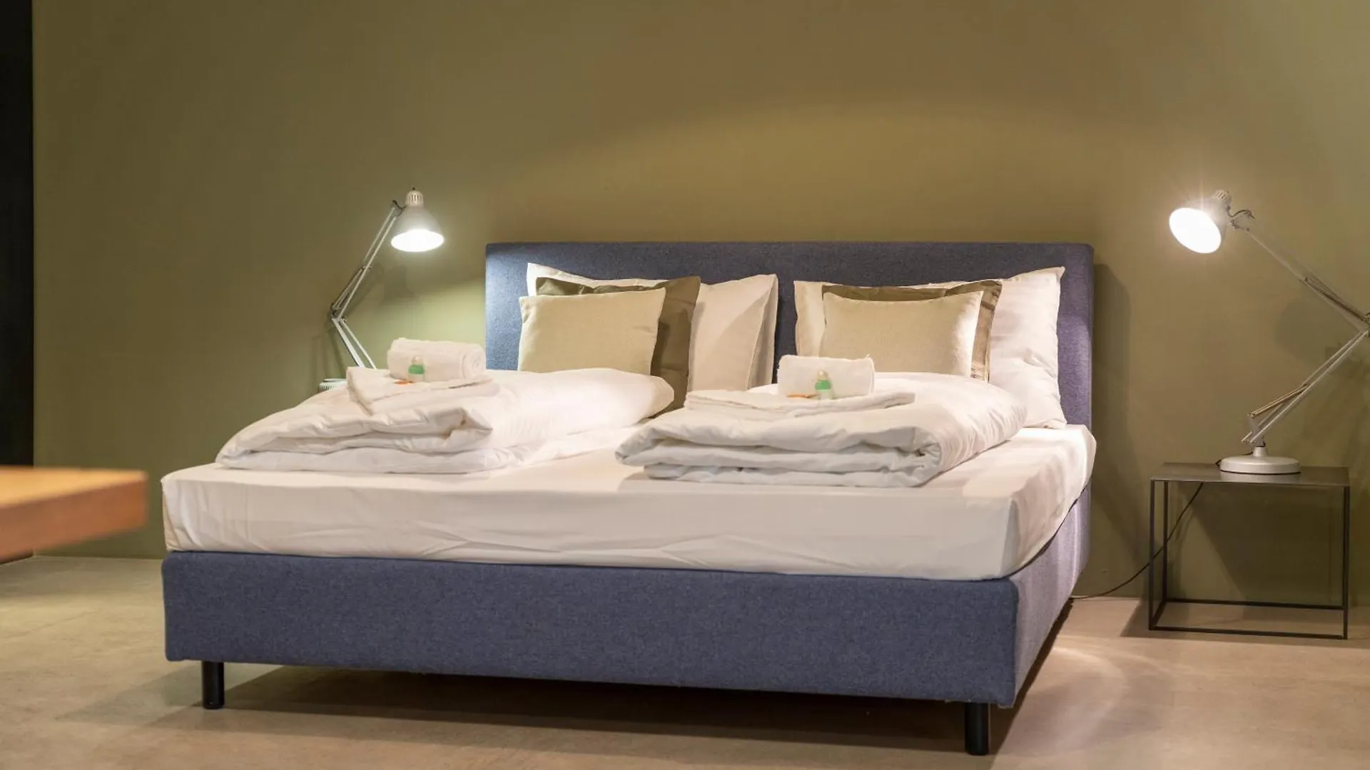 Awerner Suites Belvedere - Der Eisenwarenhaendler Wiedeń