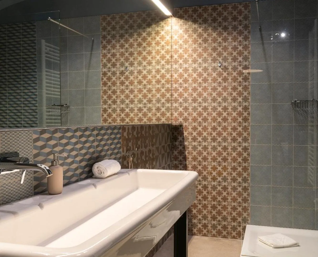 Appartement Awerner Suites Belvedere - Der Eisenwarenhaendler Vienne
