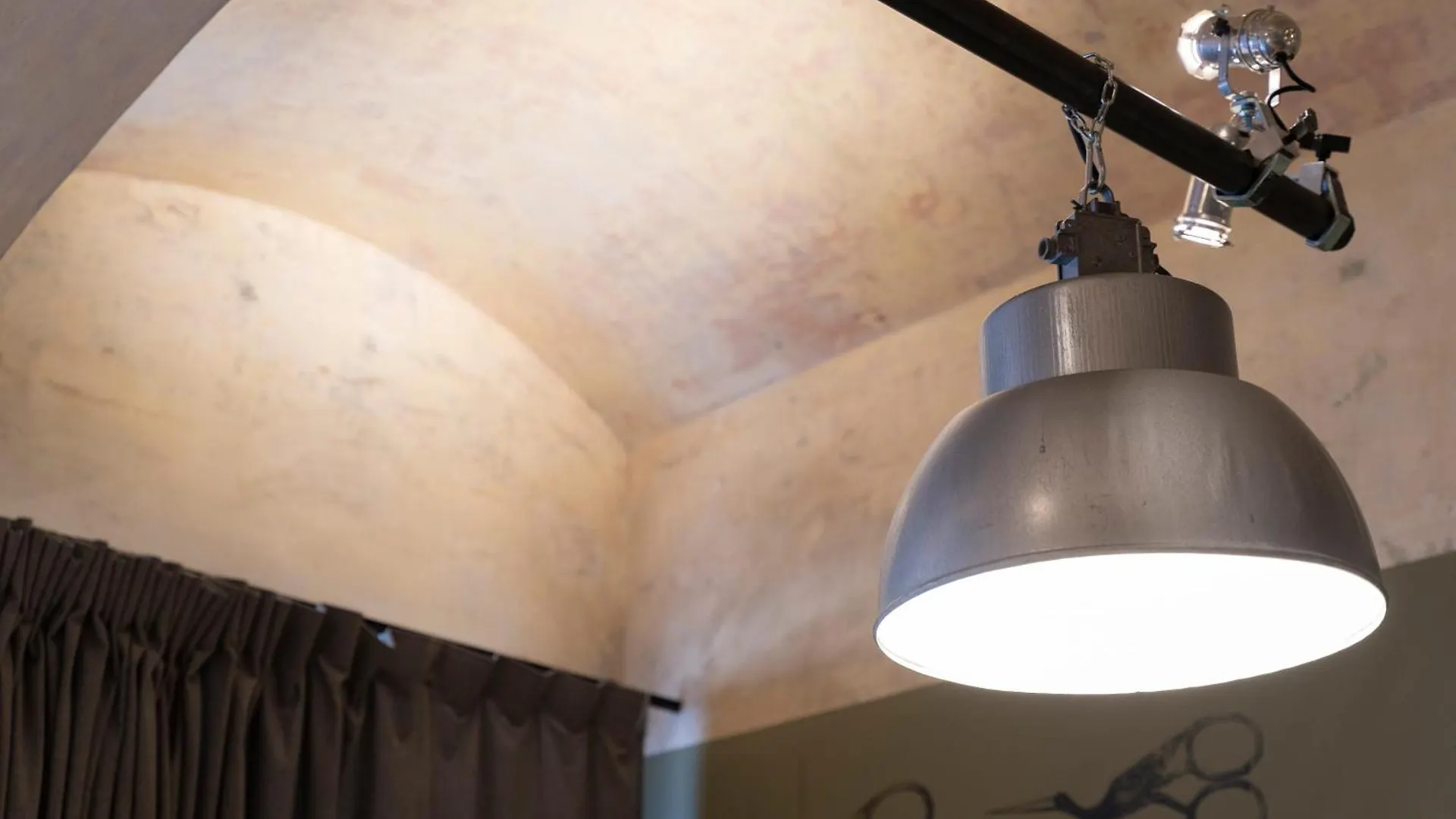 Apartament Awerner Suites Belvedere - Der Eisenwarenhaendler Wiedeń